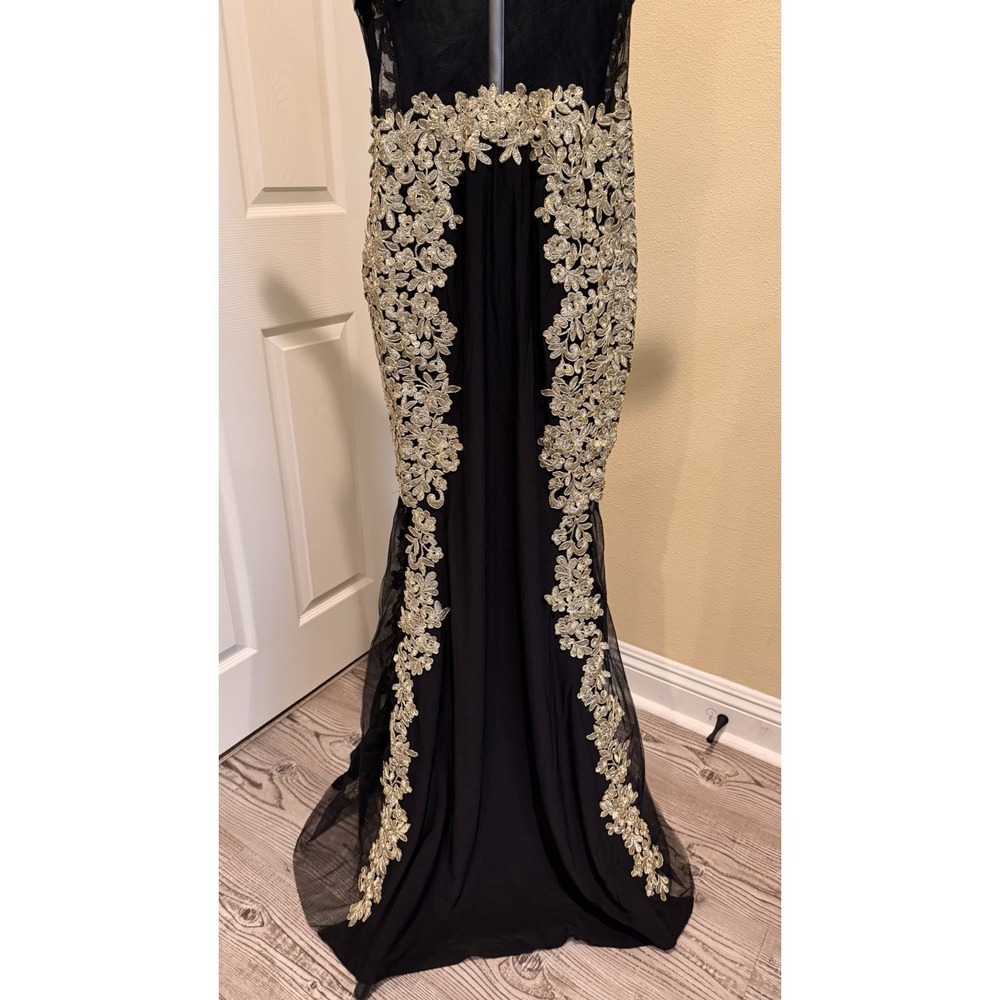 Betsy & Adam Women's 0 Black Gold Embroidered Mermaid Formal Evening Gown - Picture 5 of 16